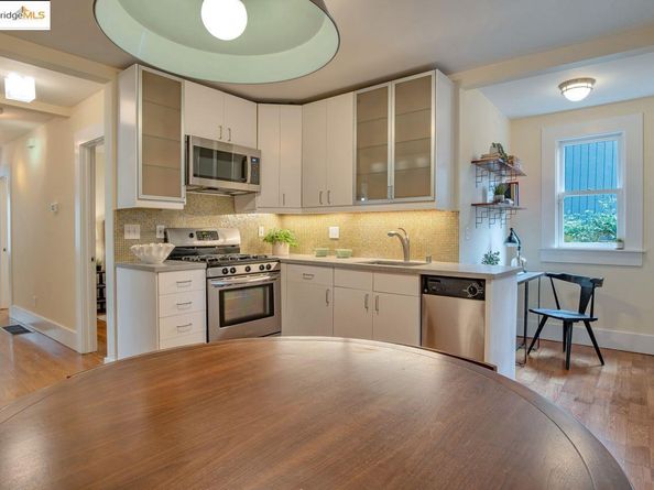 3776 Ruby, Oakland CA 94609