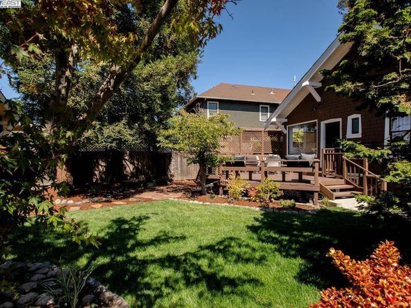 1329 Grove St, Alameda CA 94501