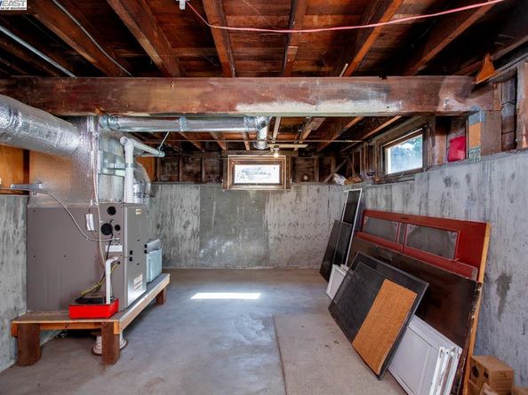 1329 Grove St, Alameda CA 94501