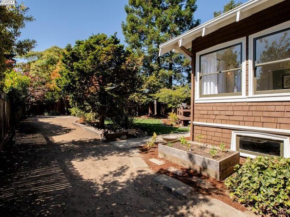 1329 Grove St, Alameda CA 94501