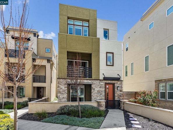 5826 Noba Rd, Dublin CA 94568