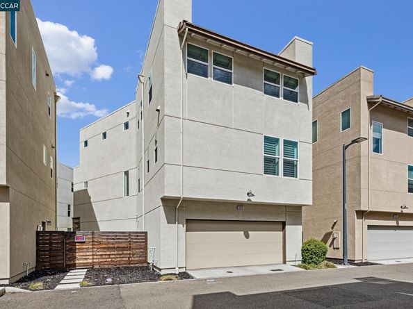 5826 Noba Rd, Dublin CA 94568