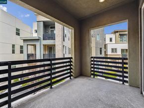 5826 Noba Rd, Dublin CA 94568