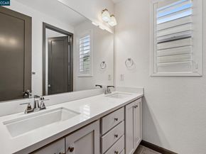 5826 Noba Rd, Dublin CA 94568