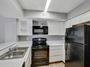 9815  Walnut Street  214, Dallas Texas 75243