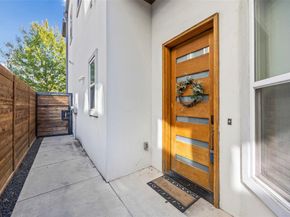 2009/2011 N Prairie Avenue  2009/2011, Dallas Texas 75204