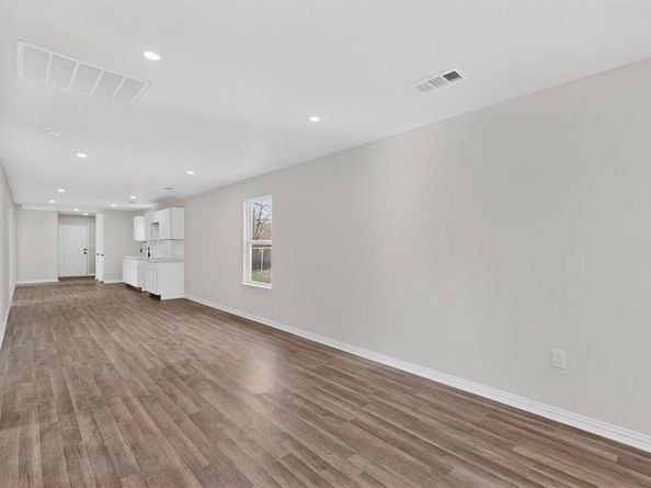 1541  Caldwell Street , Dallas Texas 75223