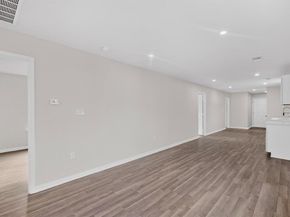 1541  Caldwell Street , Dallas Texas 75223