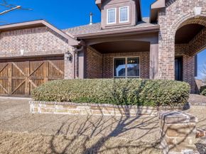 1621  Bull Street , Aubrey Texas 76227