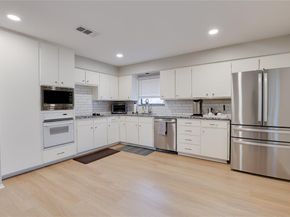 54  Legend Road , Benbrook Texas 76132