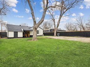 2120  Tisinger Avenue , Dallas Texas 75228