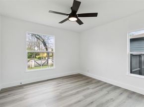 2120  Tisinger Avenue , Dallas Texas 75228