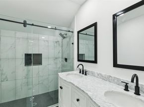 2120  Tisinger Avenue , Dallas Texas 75228