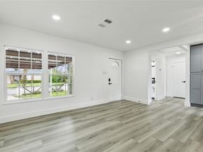 2120  Tisinger Avenue , Dallas Texas 75228