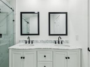 2120  Tisinger Avenue , Dallas Texas 75228