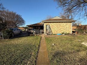 2142  Riverway Drive , Dallas Texas 75227