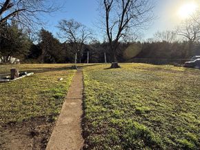 2142  Riverway Drive , Dallas Texas 75227