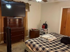 2142  Riverway Drive , Dallas Texas 75227