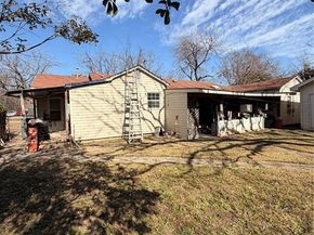 114 E Park Place Drive , Lancaster Texas 75134