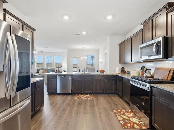 949  Philadelphia Street , Fate Texas 75189