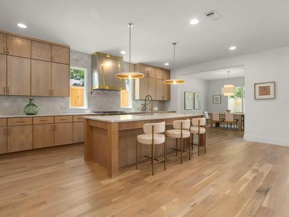 3935  Rochelle Drive , Dallas Texas 75220