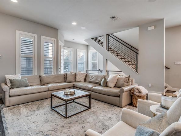 6015  Chimera Court , Dallas Texas 75206