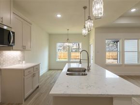 2820  Pennsylvania Avenue , Dallas Texas 75215