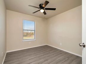 716  River Hill Lane , Fort Worth Texas 76114