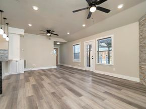 716  River Hill Lane , Fort Worth Texas 76114