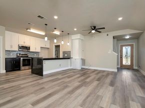 716  River Hill Lane , Fort Worth Texas 76114