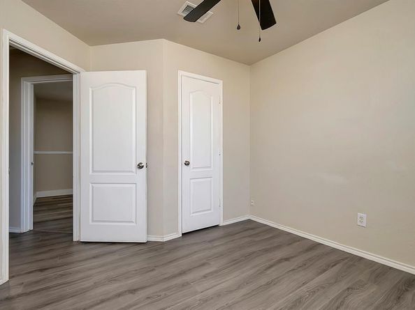 716  River Hill Lane , Fort Worth Texas 76114