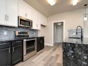 716  River Hill Lane , Fort Worth Texas 76114