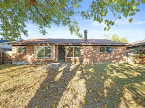 2742 E Pepperidge Drive , Lancaster Texas 75134