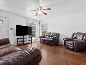 2821  Burchill Road S, Fort Worth Texas 76105