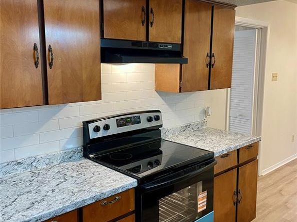 905  Northshore Drive , Garland Texas 75040