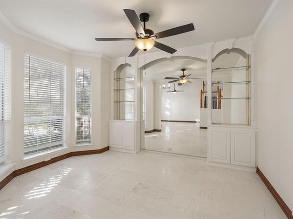 1718  Lake Bluff Drive , Garland Texas 75043