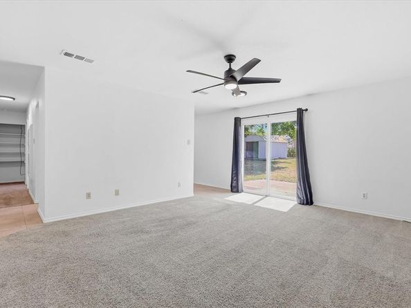 1211  Aspen Drive , Duncanville Texas 75116