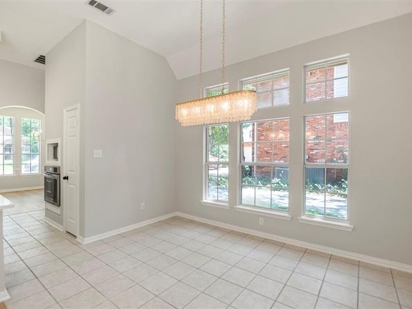 6304  Fox Hunt Drive , Arlington Texas 76001