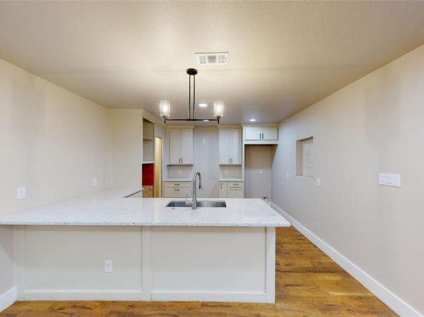 2718  South Boulevard , Dallas Texas 75215