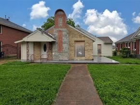 2718  South Boulevard , Dallas Texas 75215
