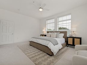 2305  Worthington Street  216, Dallas Texas 75204