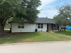 1045  Majors Drive , Mesquite Texas 75149