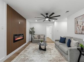 518 N M L King Jr Boulevard , Grand Prairie Texas 75050
