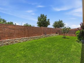 5821  stream Drive , Fort Worth Texas 76137