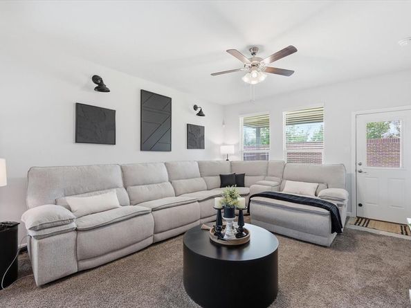 5821  stream Drive , Fort Worth Texas 76137