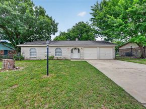 910  Kerry Street , Benbrook Texas 76126