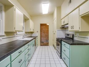 1100  Mockingbird Lane , Arlington Texas 76013