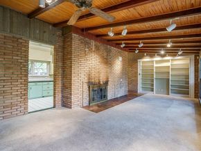 1100  Mockingbird Lane , Arlington Texas 76013