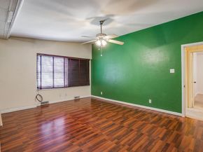 1100  Mockingbird Lane , Arlington Texas 76013