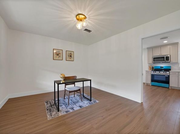 1618  Comanche Trail , Garland Texas 75043